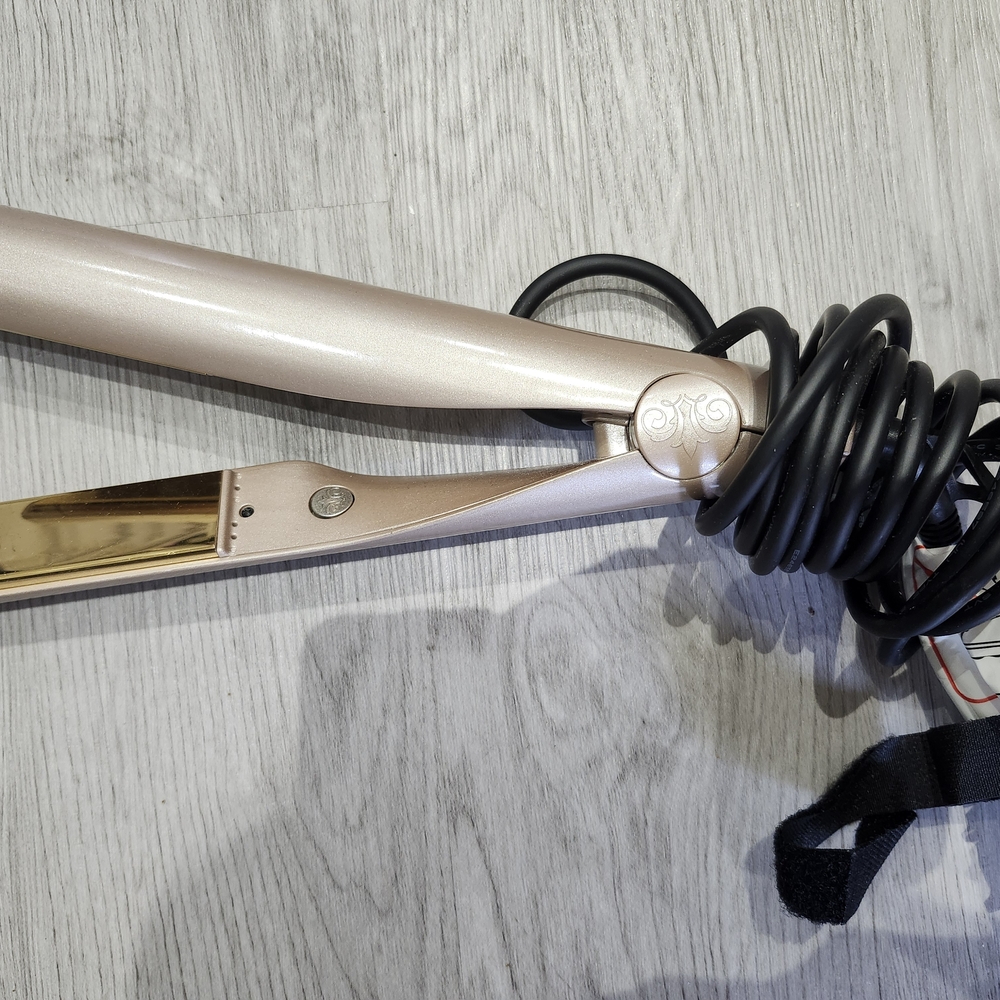 TYME Gold and Cream Hair Styling Tool